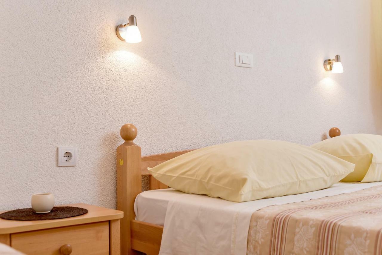 Beach Resort Apartments Bucina Baska Voda Exterior photo